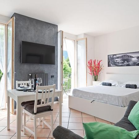 Lake Como Studio With Balcony And Private Parking 오수키오 외부 사진